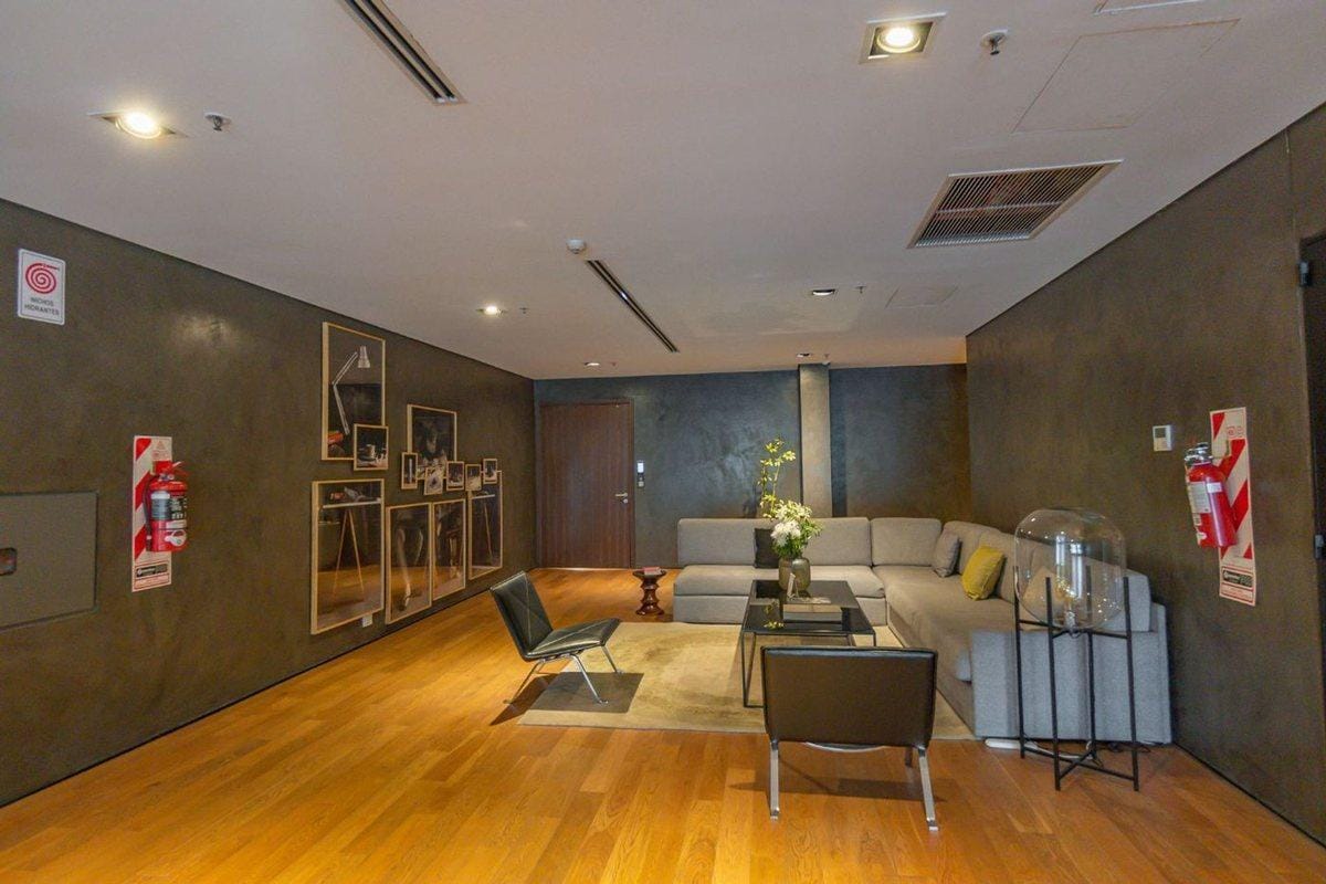 Area comun con piso Patagonia Flooring en Torres SLS